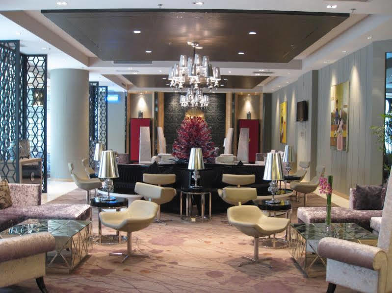 Ramada By Wyndham Xian Bell Tower Hotel Bagian luar foto