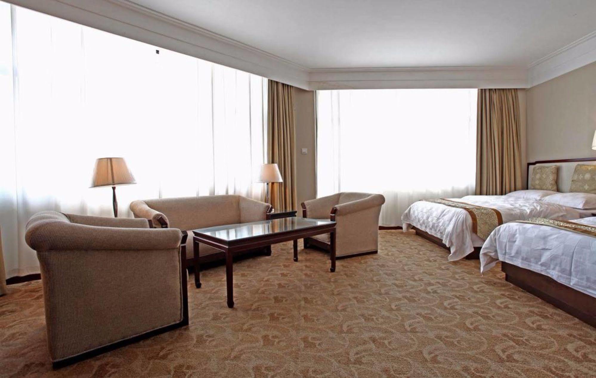 Ramada By Wyndham Xian Bell Tower Hotel Bagian luar foto
